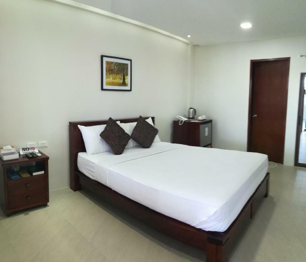 Nirvana Resort Puerto Galera Extérieur photo