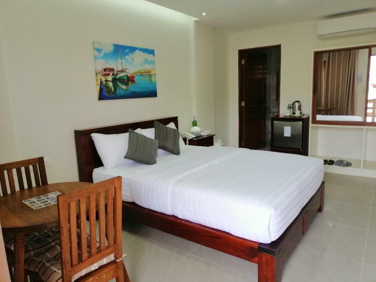 Nirvana Resort Puerto Galera Extérieur photo