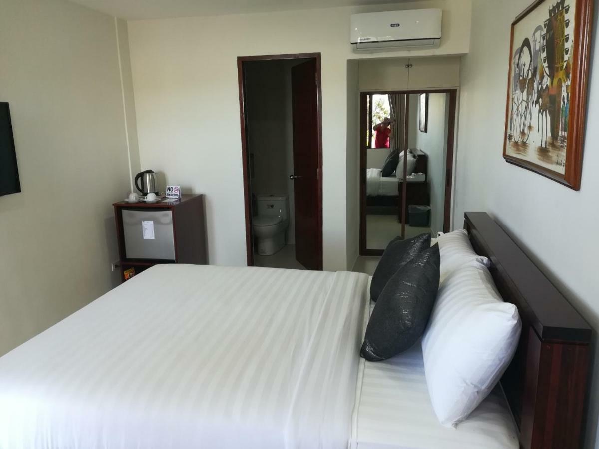 Nirvana Resort Puerto Galera Extérieur photo
